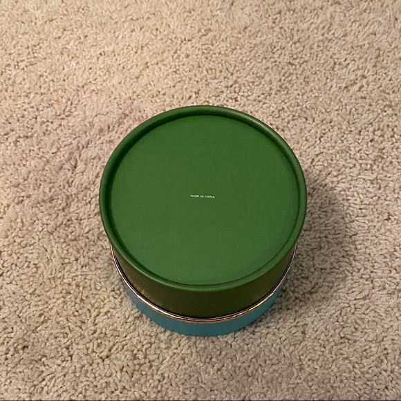 Kate Spade Box - Picture 2 of 3